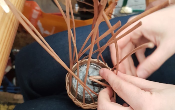 pletli-smo-na-kozini-