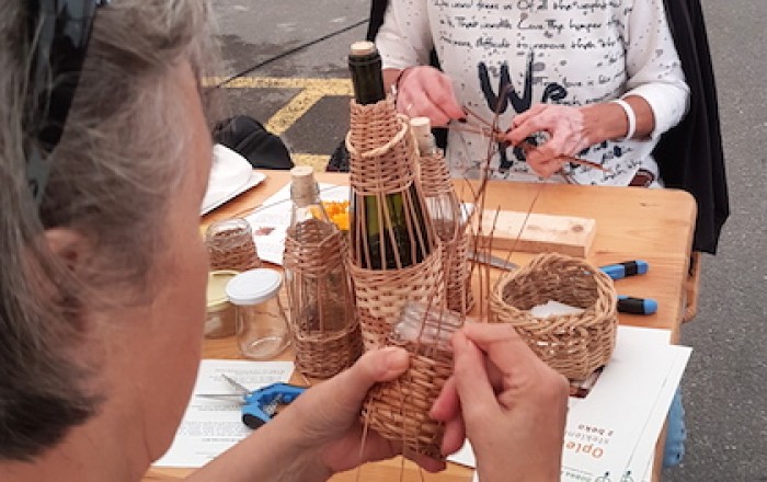 pletli-smo-na-kozini-