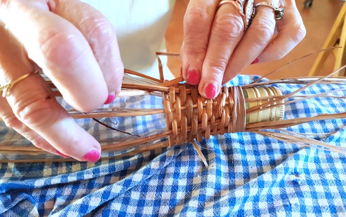 poletno-opletanje-steklenic-