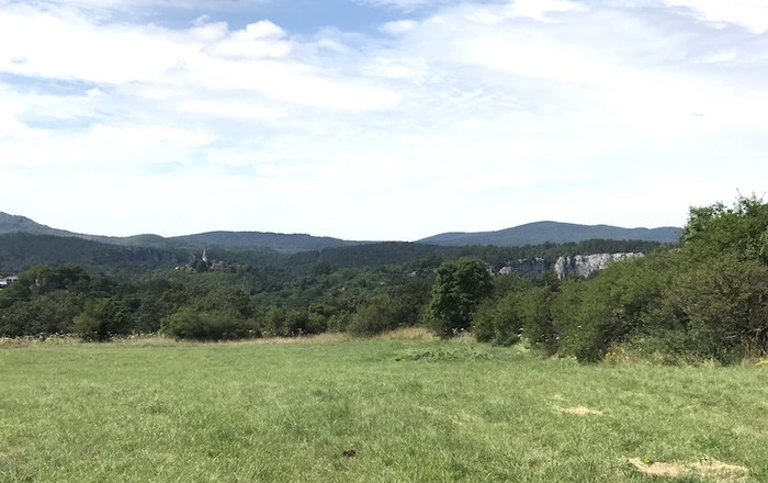 pohod-po-poteh-prednikov-