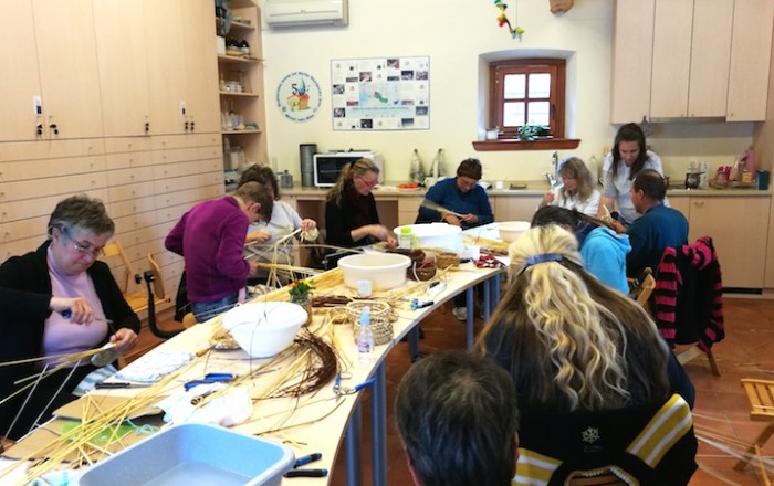 dokoncali-smo-slamnate-peharje-