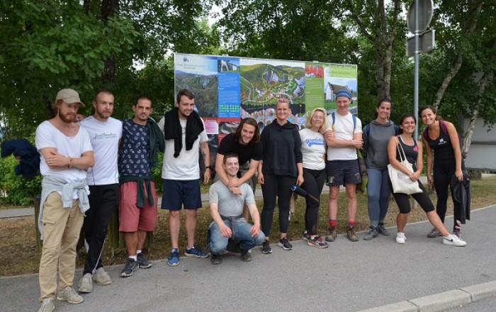 ciscenje-invazivnih-rastlin-