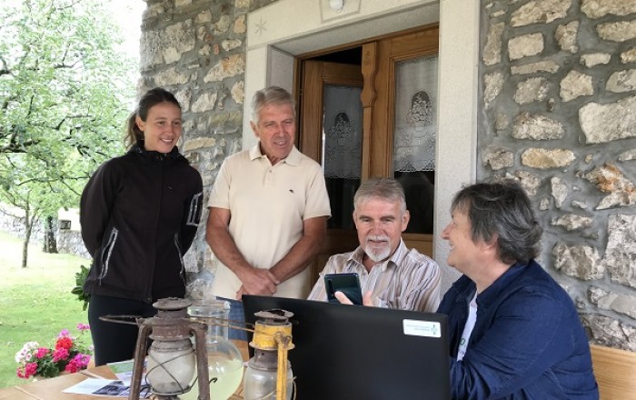 pomagamo-vam-deliti-spomine-