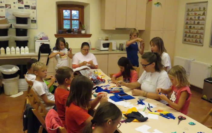 šesta-delavnica-—-tudi-dež-nas-ne-more-ustaviti-