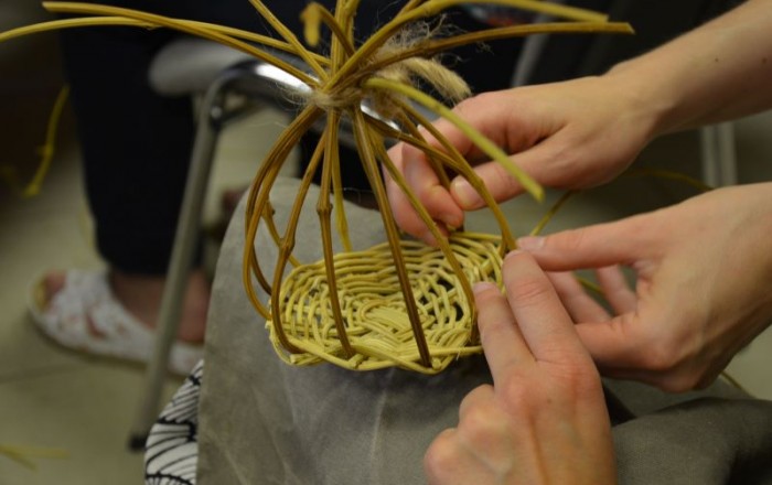 pletenje-s-srobotom-