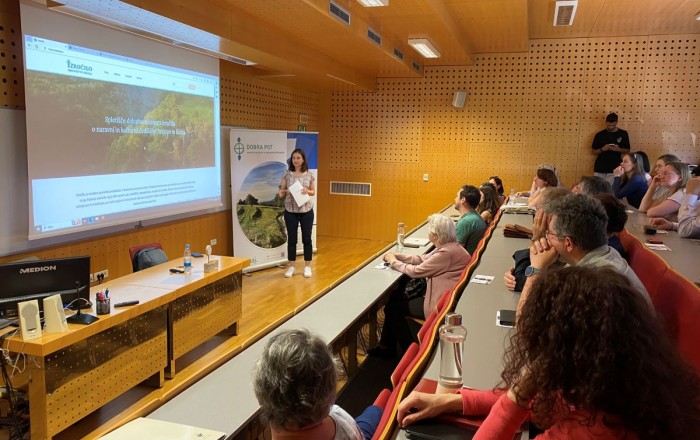 predstavitev-izrocila-