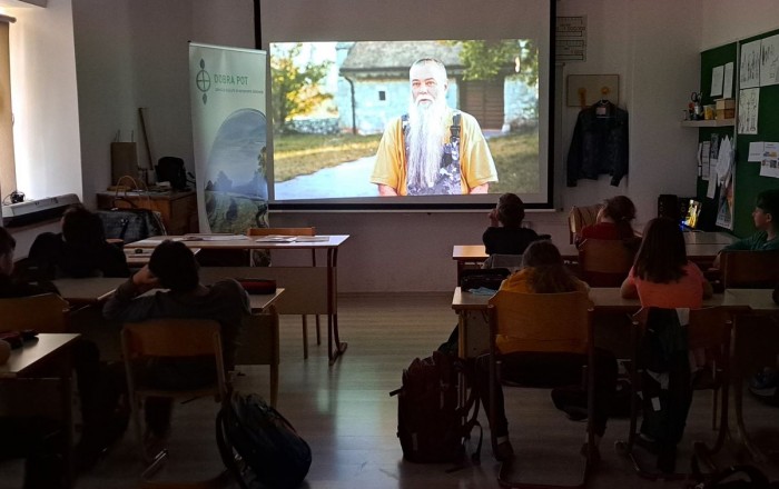 o-dediscini-z-ucenci-ps-vreme-