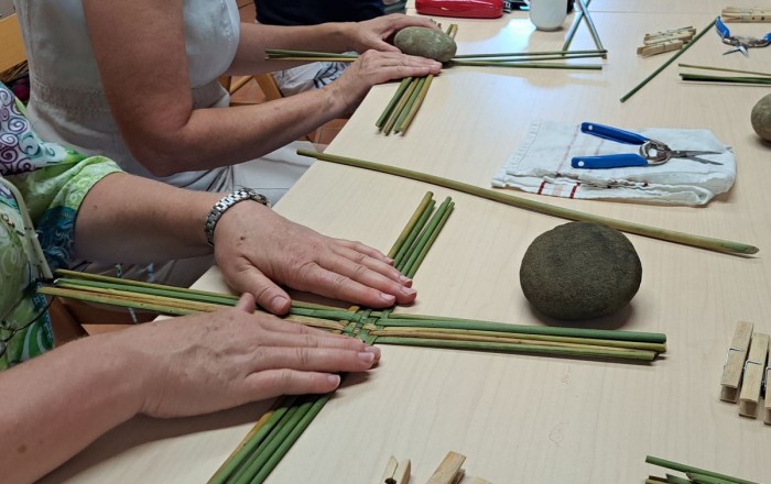 delavnica-pletenja-iz-locja-