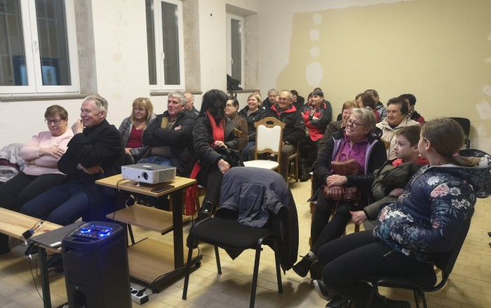 uspesen-filmski-vecer-v-stjaku-