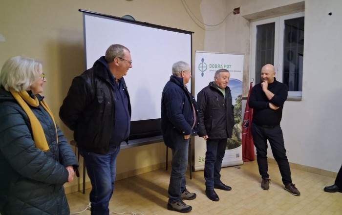 uspesen-filmski-vecer-v-stjaku-