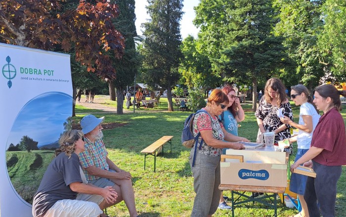 trajno-skladno-koscki-morja-