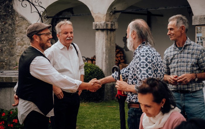 izrocilo-cicarije-na-gradu-prem-