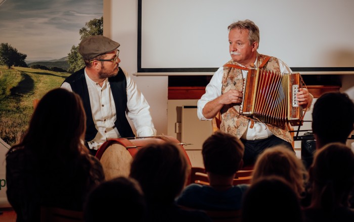 izrocilo-cicarije-na-gradu-prem-