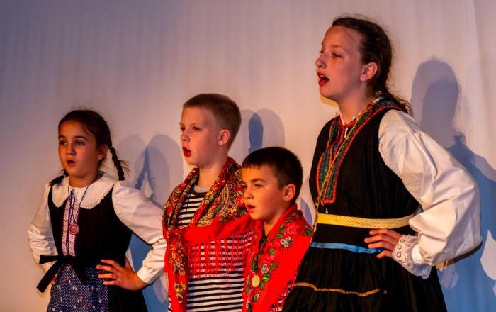 cicarija-zazvenela-v-kosovelovem-domu-