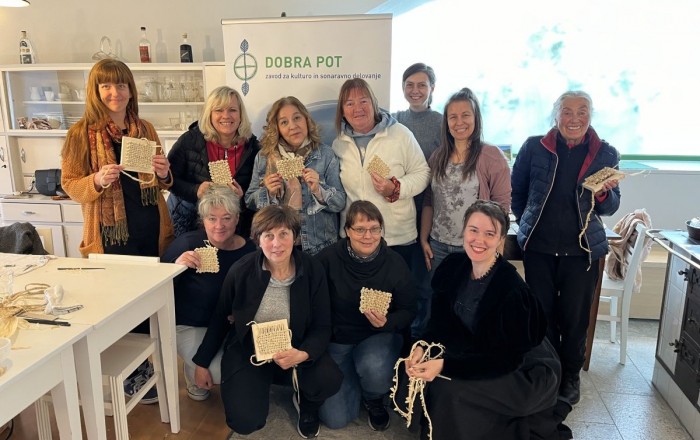 spletli-smo-podstavek-