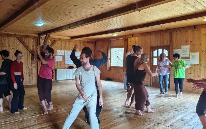 facilitacija-skozi-igro-in-telo-